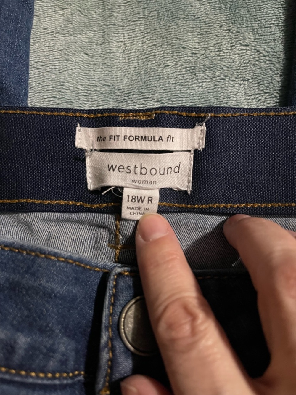 Westbound Women's Jeans in Dark Blue Denim - Picture 3 of 4